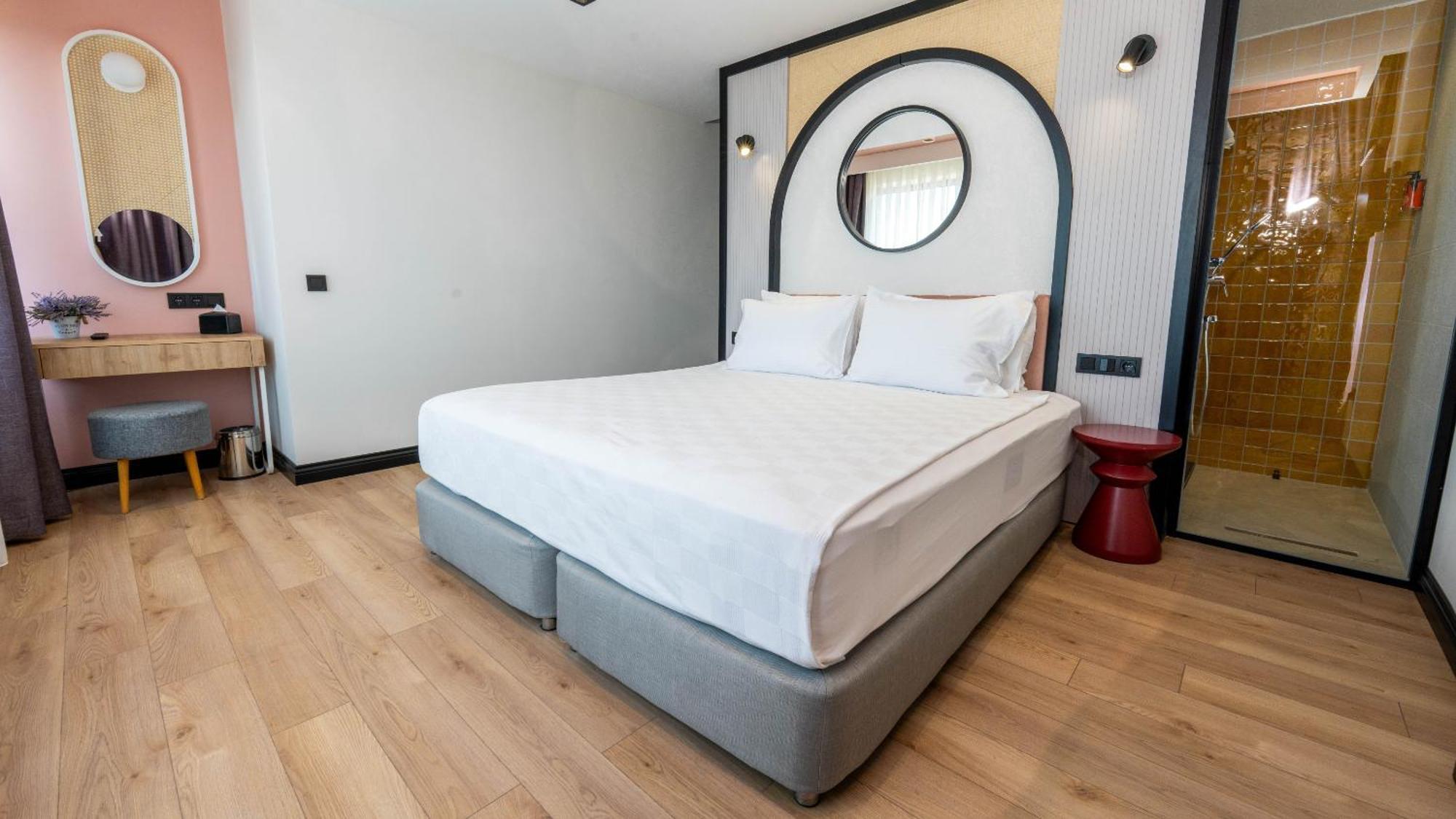 Just Inn City Αττάλεια Εξωτερικό φωτογραφία
